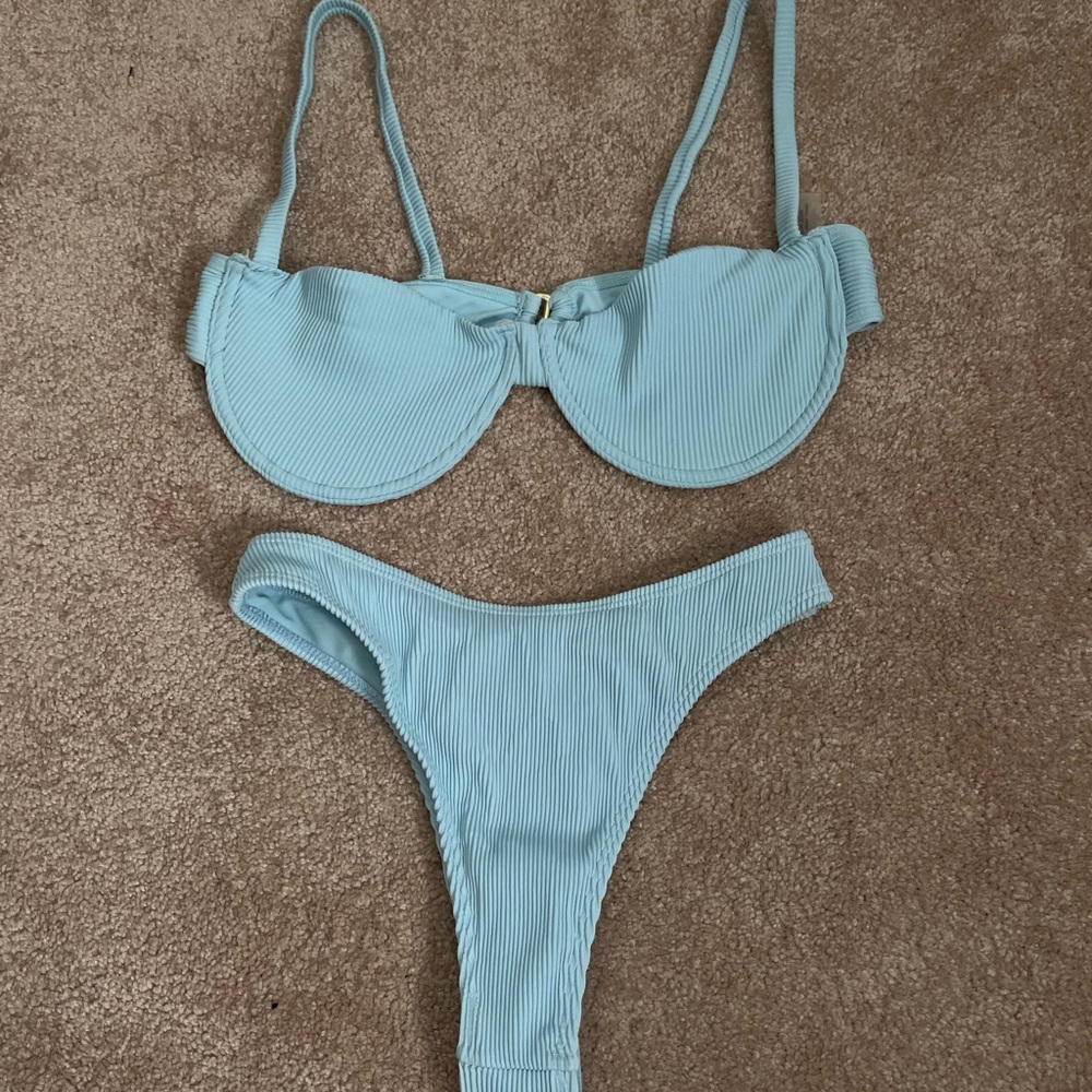 437 Aria Set in Baby Top L Bottoms M